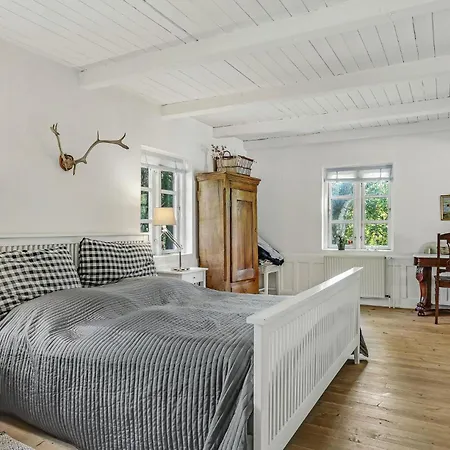 Feriehus 3 Bedroom Cozy In Hals