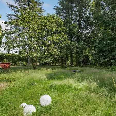 3 Bedroom Cozy In *