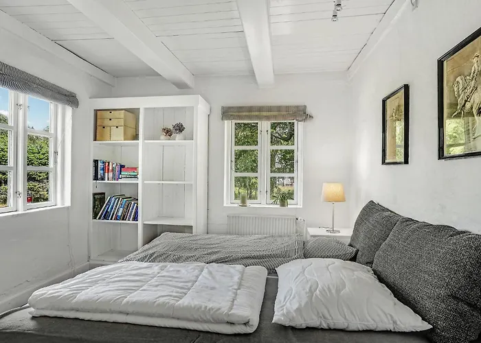 Prázdninový dům 3 Bedroom Cozy In *